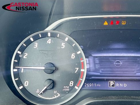 Used 2024 Nissan Titan SV w/ SV Convenience Package image 15