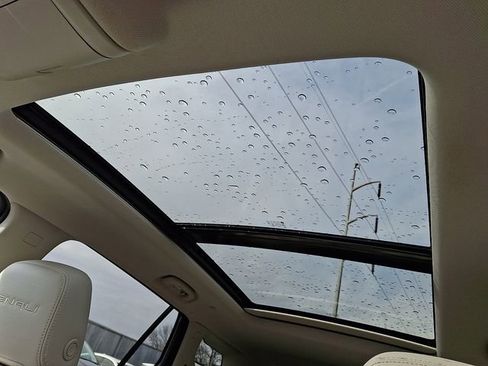 Used 2023 GMC Terrain Denali w/ Denali Premium Package image 14