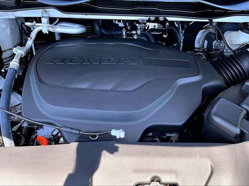 Used 2025 Honda Odyssey Elite image 24