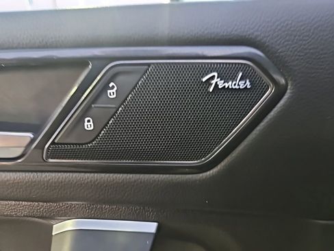 Used 2024 Volkswagen Tiguan SEL R-Line image 15