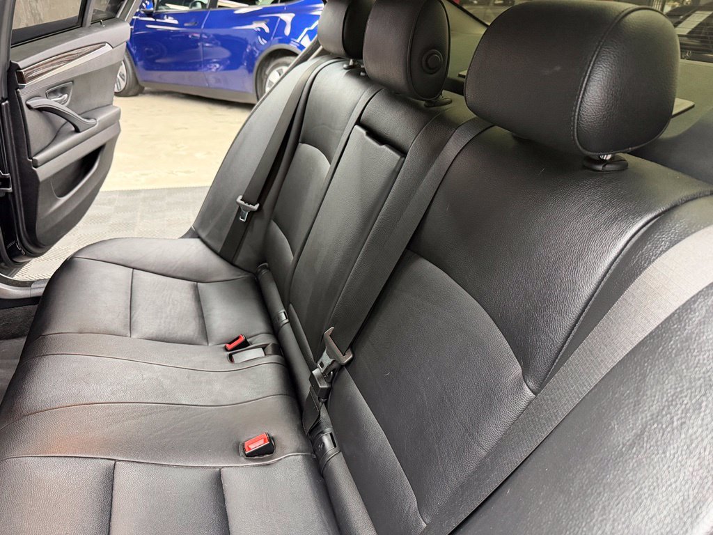 Used 2016 BMW 535i Sedan RWD image 39