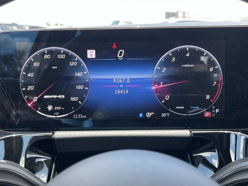 Certified 2025 Mercedes-Benz GLA 35 AMG 4MATIC image 37