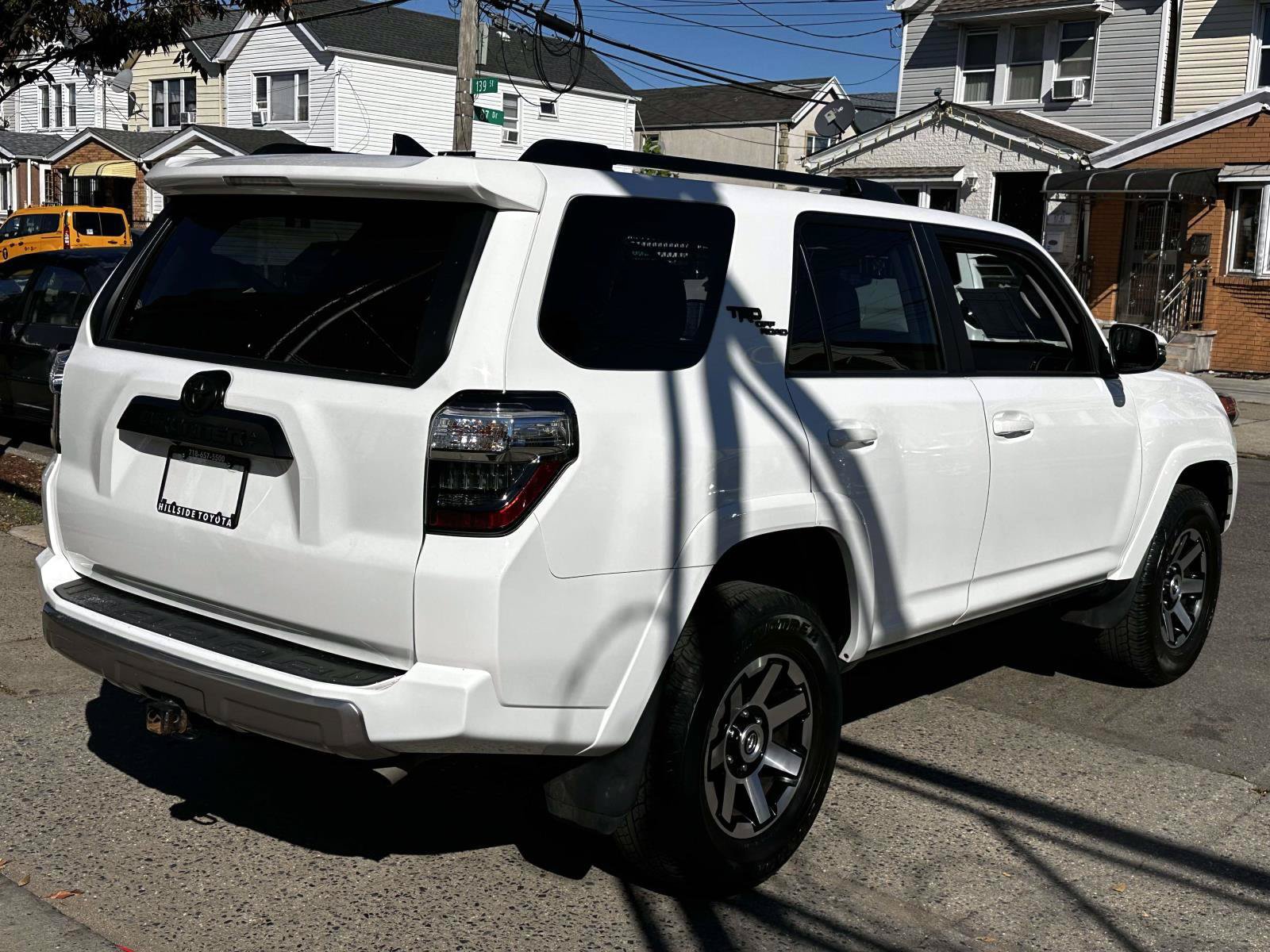 Certified 2023 Toyota 4Runner TRD Off-Road Premium w/ Moonroof Package AWD/4WD image 5