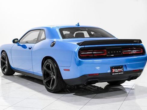 Used 2019 Dodge Challenger SRT Hellcat w/ Laguna Leather Package image 9