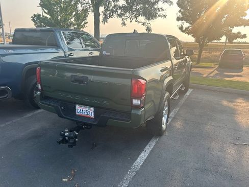 Used 2021 Toyota Tacoma SR5 w/ Trail Edition AWD/4WD image 3