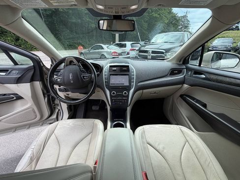 Used 2017 Lincoln MKC Reserve FWD image 15