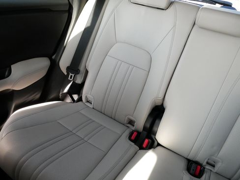 Used 2025 Honda HR-V EX-L image 12