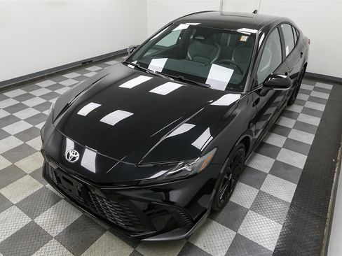 New 2026 Toyota Camry SE image 6