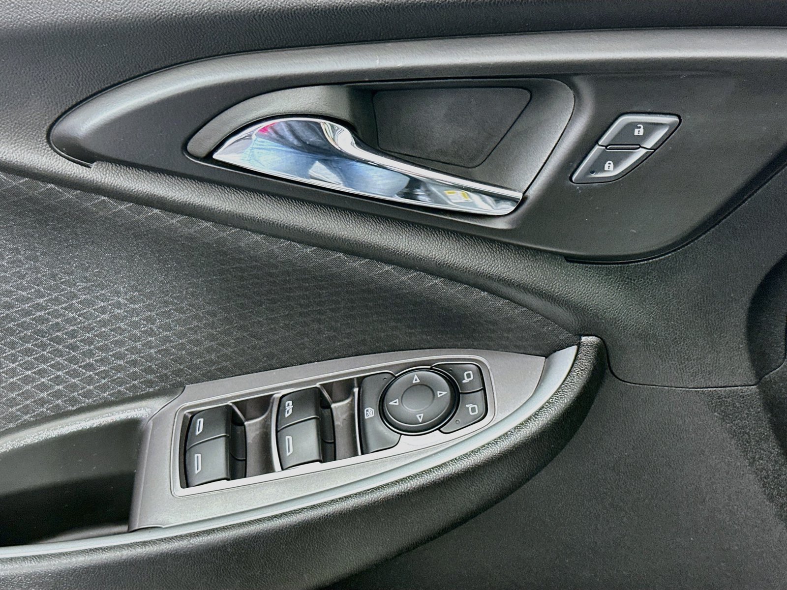 Used 2024 Chevrolet Malibu LT FWD image 19