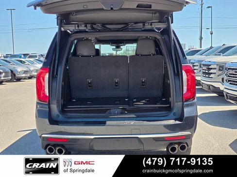 Used 2021 GMC Yukon Denali w/ Denali Premium Package AWD/4WD image 7