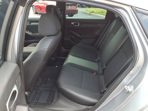 Used 2023 Honda Civic Sport image 6