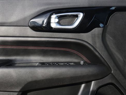 Used 2024 Jeep Compass Trailhawk image 26