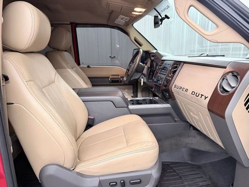 Used 2012 Ford F250 Lariat w/ Chrome Pkg image 31