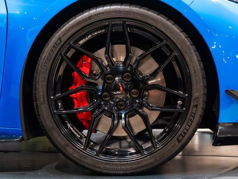 Used 2025 Chevrolet Corvette Z06 image 15