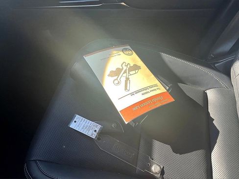 Used 2023 Lexus LX 600 4WD w/ Premium Package image 35