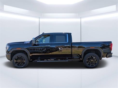New 2026 GMC Sierra 2500 Denali w/ Denali Reserve Package image 6