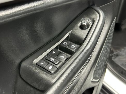 Used 2021 Jeep Grand Cherokee L Limited RWD image 28