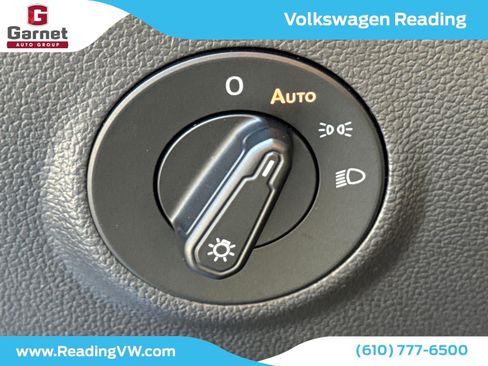 Certified 2023 Volkswagen Taos SEL image 30