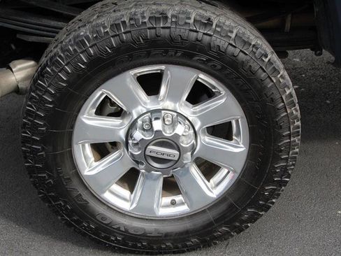 Used 2019 Ford F350 Platinum w/ Platinum Ultimate Package image 29