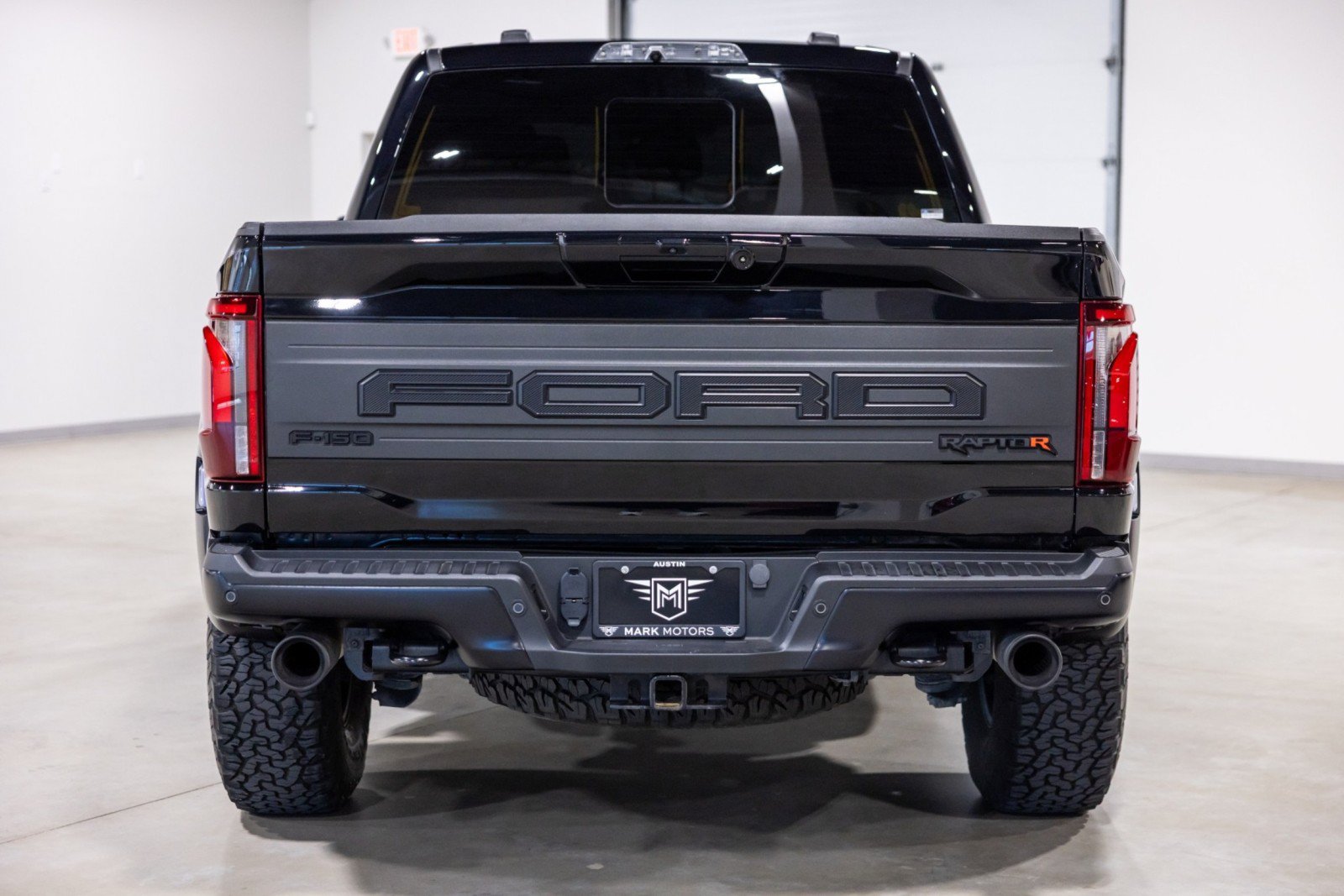 Used 2025 Ford F150 Raptor w/ Equipment Group 803A Raptor R AWD/4WD image 8