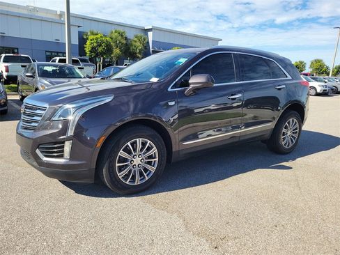 Used 2018 Cadillac XT5 Luxury w/ Driver Awareness Package image 8