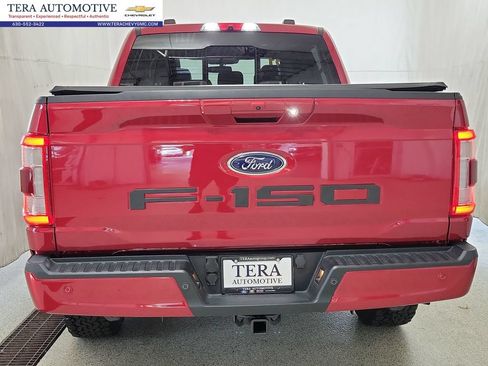 Used 2021 Ford F150 Lariat w/ Equipment Group 502A High AWD/4WD image 4