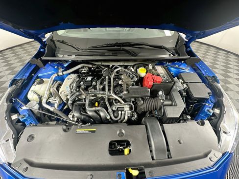Used 2023 Nissan Sentra SR w/ SR Premium Package FWD image 31