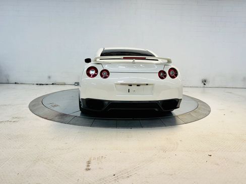 Used 2013 Nissan GT-R Premium AWD/4WD image 20