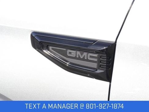 New 2026 GMC Yukon XL Denali w/ Denali Reserve Package AWD/4WD image 12