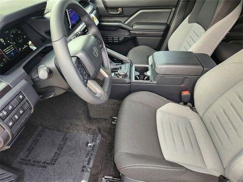 Used 2025 Toyota 4Runner TRD Off-Road image 9