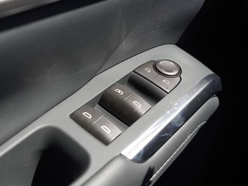 New 2026 Chevrolet Traverse LT w/ Midnight/Sport Edition FWD image 18