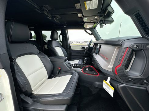 New 2026 Ford Bronco Outer Banks AWD/4WD image 24