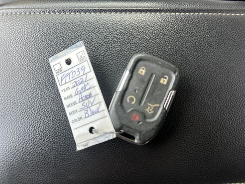 Used 2021 GMC Acadia SLT w/ Trailering Package image 31