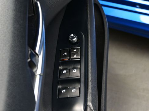 Used 2019 Toyota Camry XSE FWD image 10