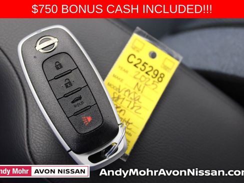 New 2025 Nissan Versa SV w/ Trunk Package image 19