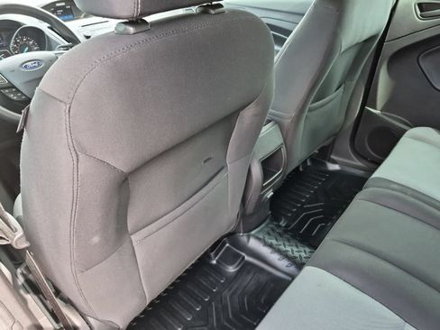 Used 2017 Ford Escape S FWD image 18
