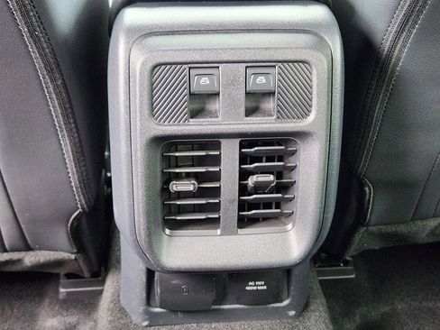 Used 2025 Ford Bronco Outer Banks image 34