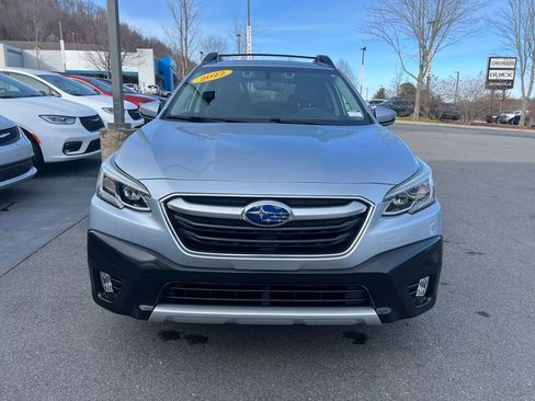 Used 2022 Subaru Outback Limited image 12