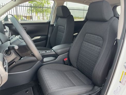 New 2026 Honda HR-V LX image 12