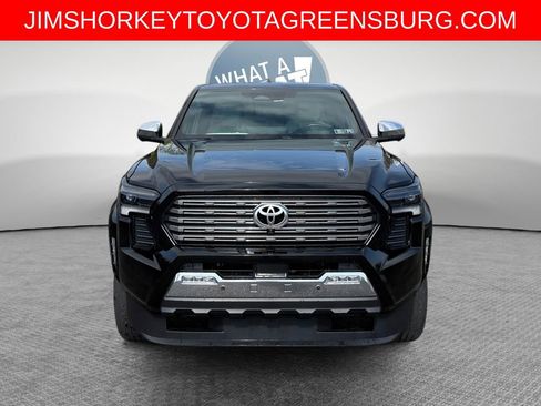 Used 2024 Toyota Tacoma Limited w/ Limited Package (LT) AWD/4WD image 9