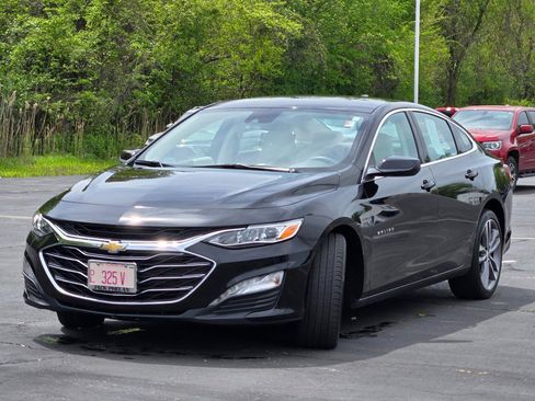 Used 2024 Chevrolet Malibu LT image 4