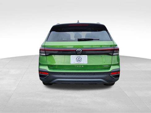 New 2026 Volkswagen Taos SE AWD/4WD image 5