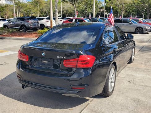 Used 2018 BMW 320i Sedan image 7