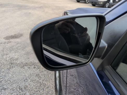 Used 2023 Nissan Frontier SV w/ SV Convenience Package image 8