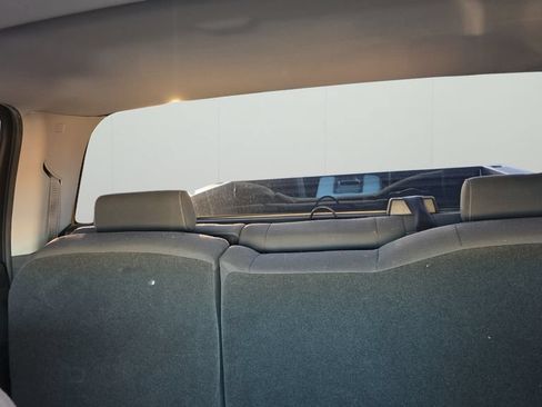 Used 2018 Chevrolet Silverado 1500 LT AWD/4WD image 13