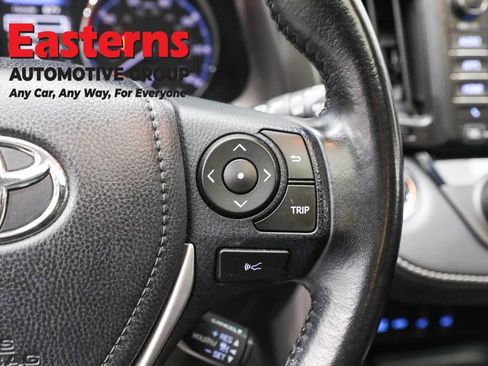 Used 2018 Toyota RAV4 Limited image 16