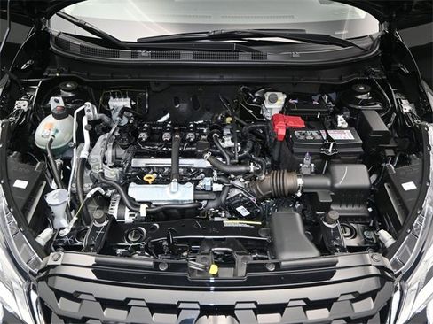 Used 2024 Nissan Kicks S image 16