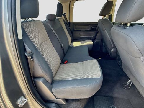 Used 2012 RAM 1500 Express w/ ST Popular Equipment Group AWD/4WD image 28