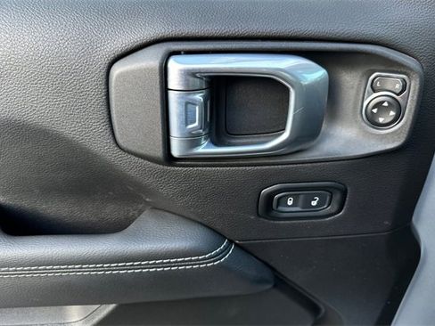 Certified 2023 Jeep Wrangler Unlimited Sahara image 14