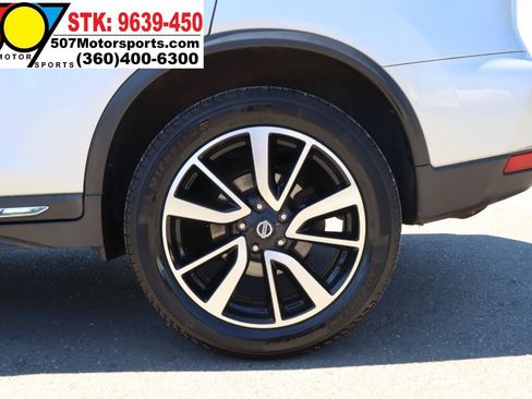 Used 2019 Nissan Rogue SL AWD/4WD image 30